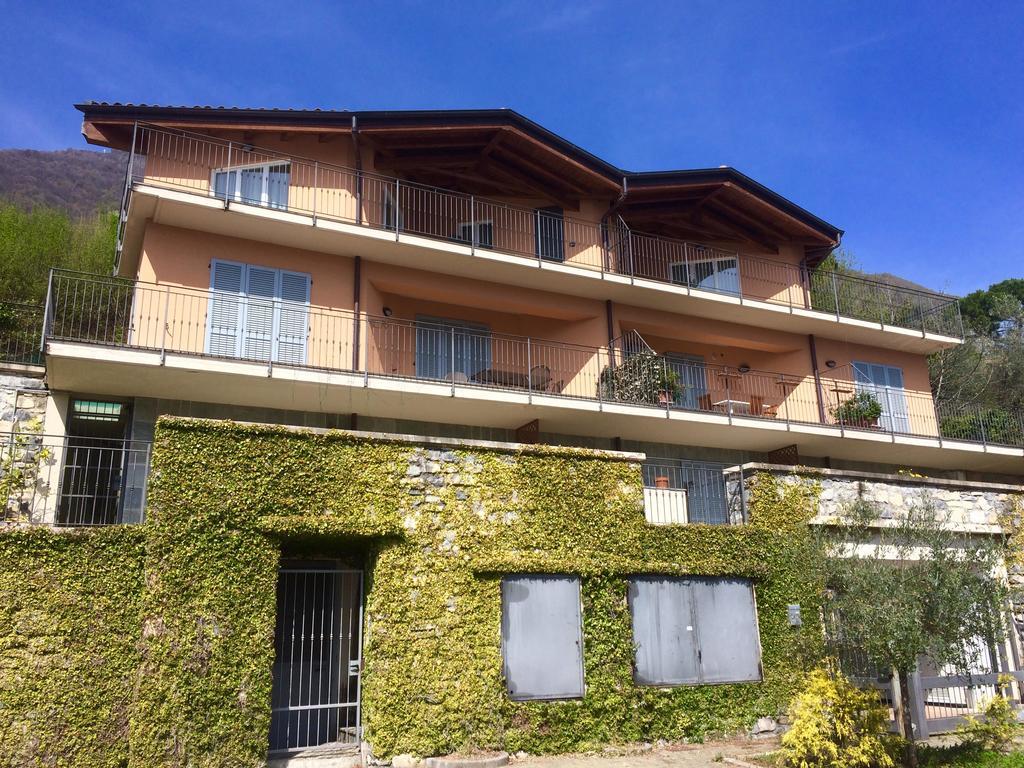 Tremezzina Appartamento Red & Grey Mezzegra Exterior photo